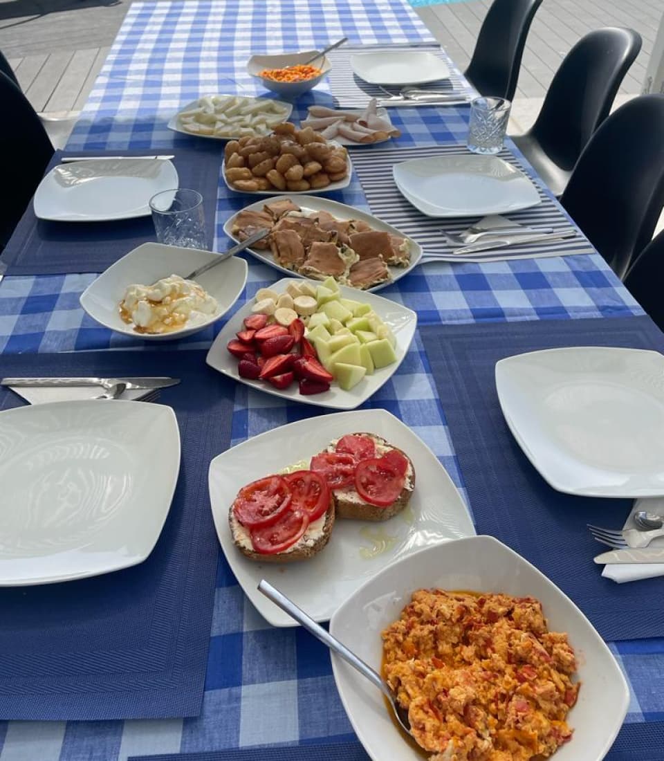 Discover the art of wedding food plating